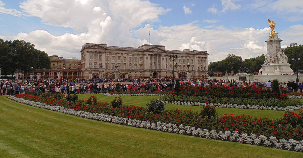 10 ICONIC BRITISH BUILDINGS IN LONDON